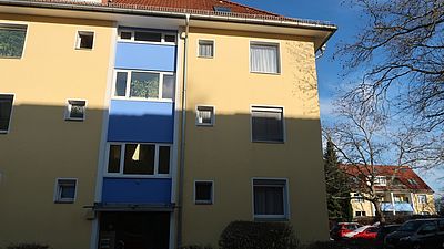 Wertige Kapitalanlage in Zehlendorf: vermietete Zwei-Zimmerwohnung mit Gartennutzung am Ladiusmarkt