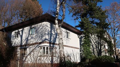Schnoor Immobilien Lichterfelde West: Einzigartiger Bauhausklassiker mit gepflegtem Garten in zentraler Lage